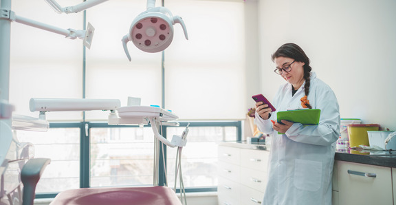Dentist Online Banking On Phone